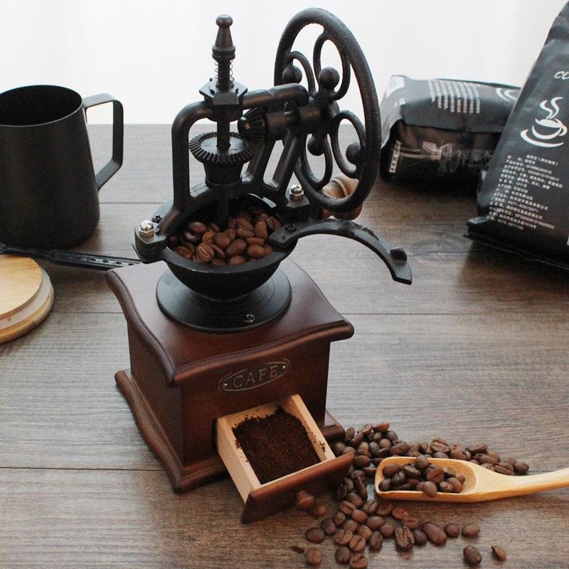 Antike und manuelle Kaffeemühle aus Holz - MYTEACOFFEE.COM | TEABALLS Online bestellen | Gratis Versand ab 30€